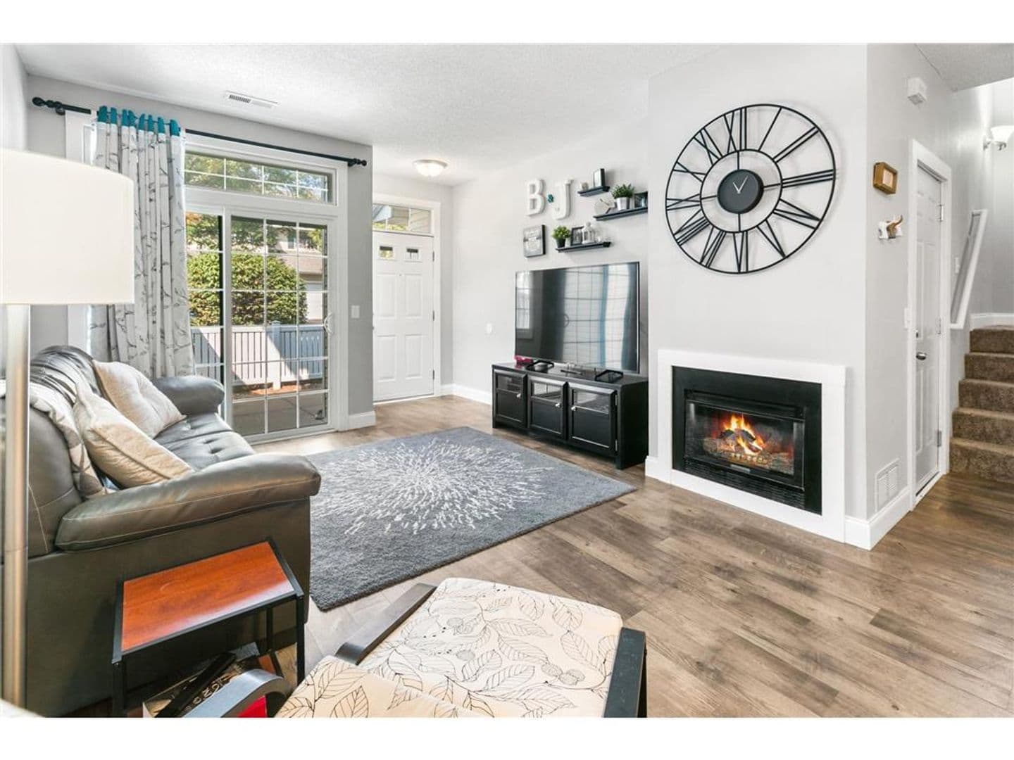 Apple Valley Townhome: 7184 155th St W
