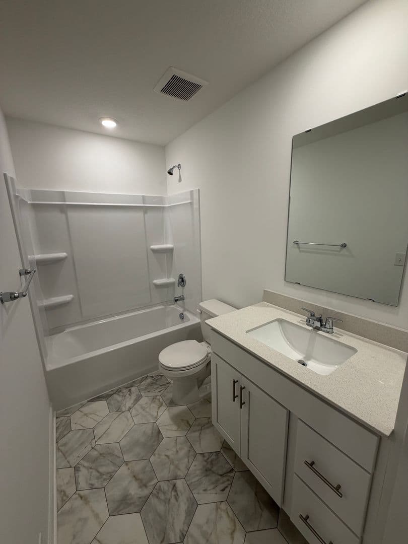 Woodbury Townhome: 5349 Long Point Pass