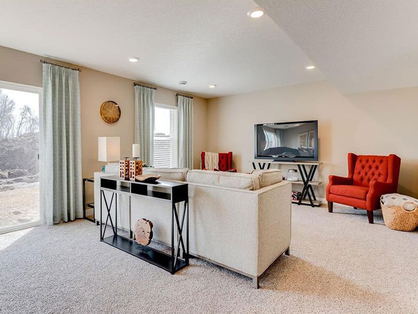 Rosemount House: 1381 136th St W