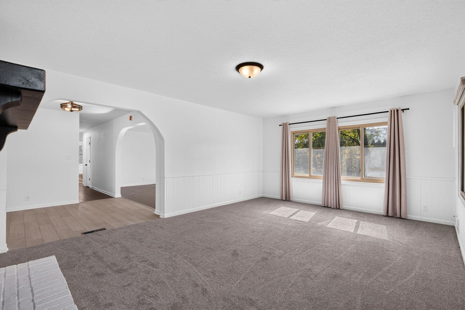 Inver Grove Heights House: 1875 46th St E