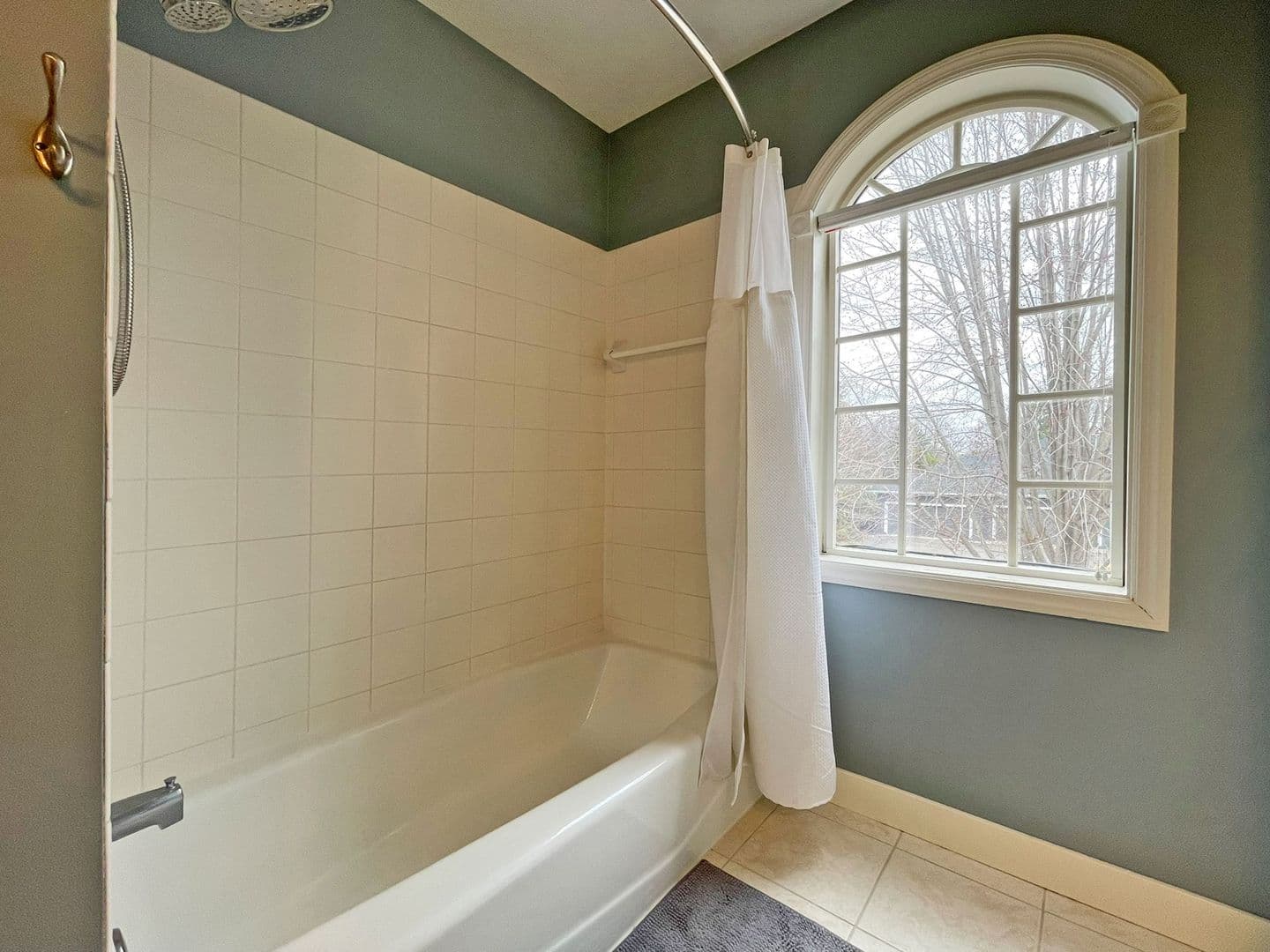 Chanhassen House: 6560 Shadow Lane