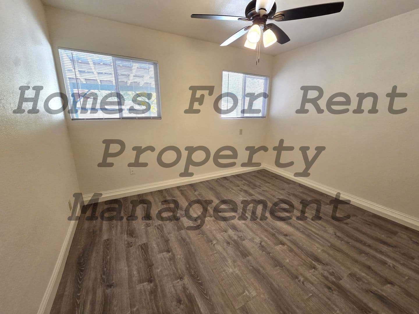 Porterville House: 711 Sandra Ln