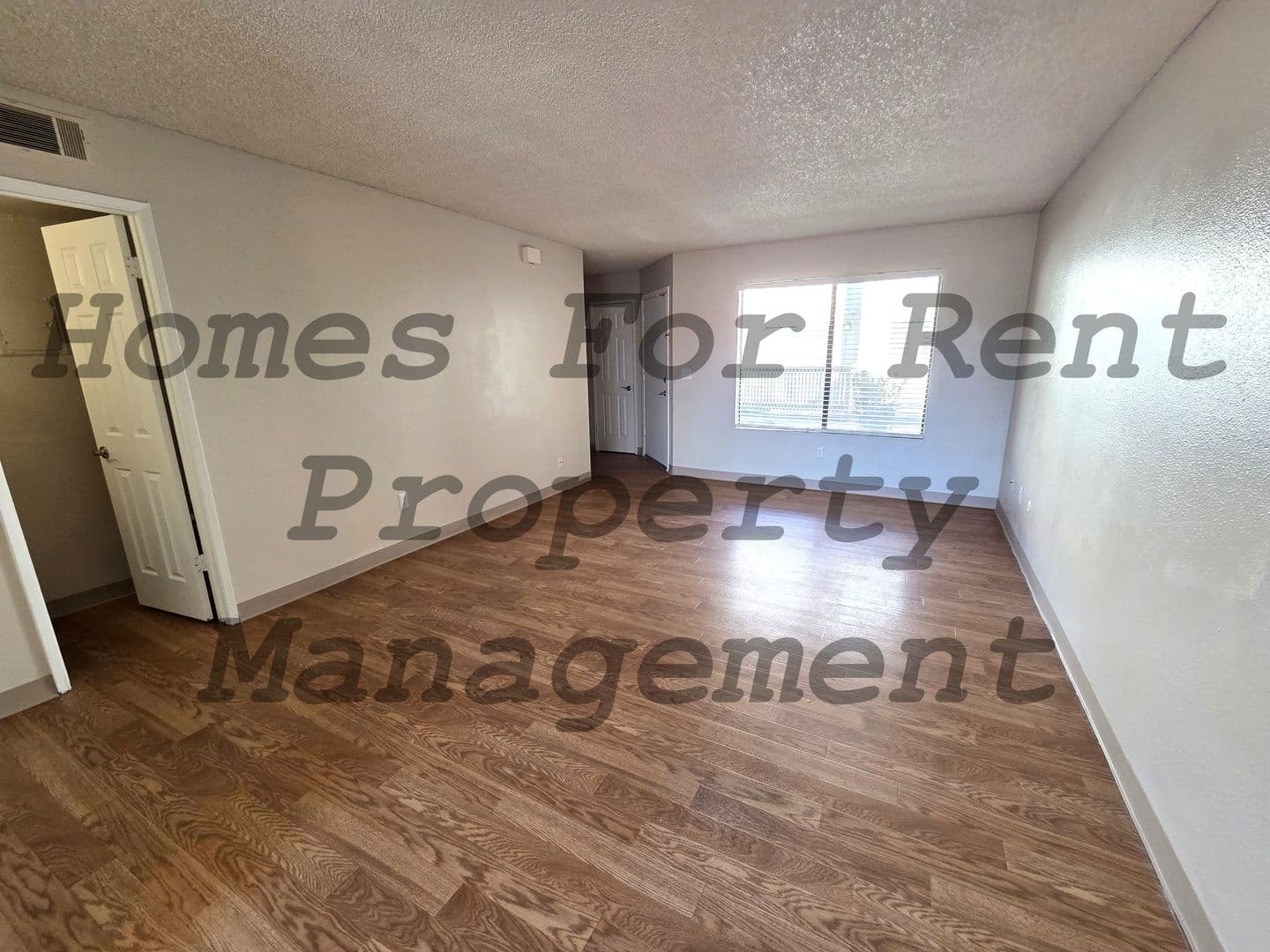 Porterville Apartment: 333 N. Indiana St.