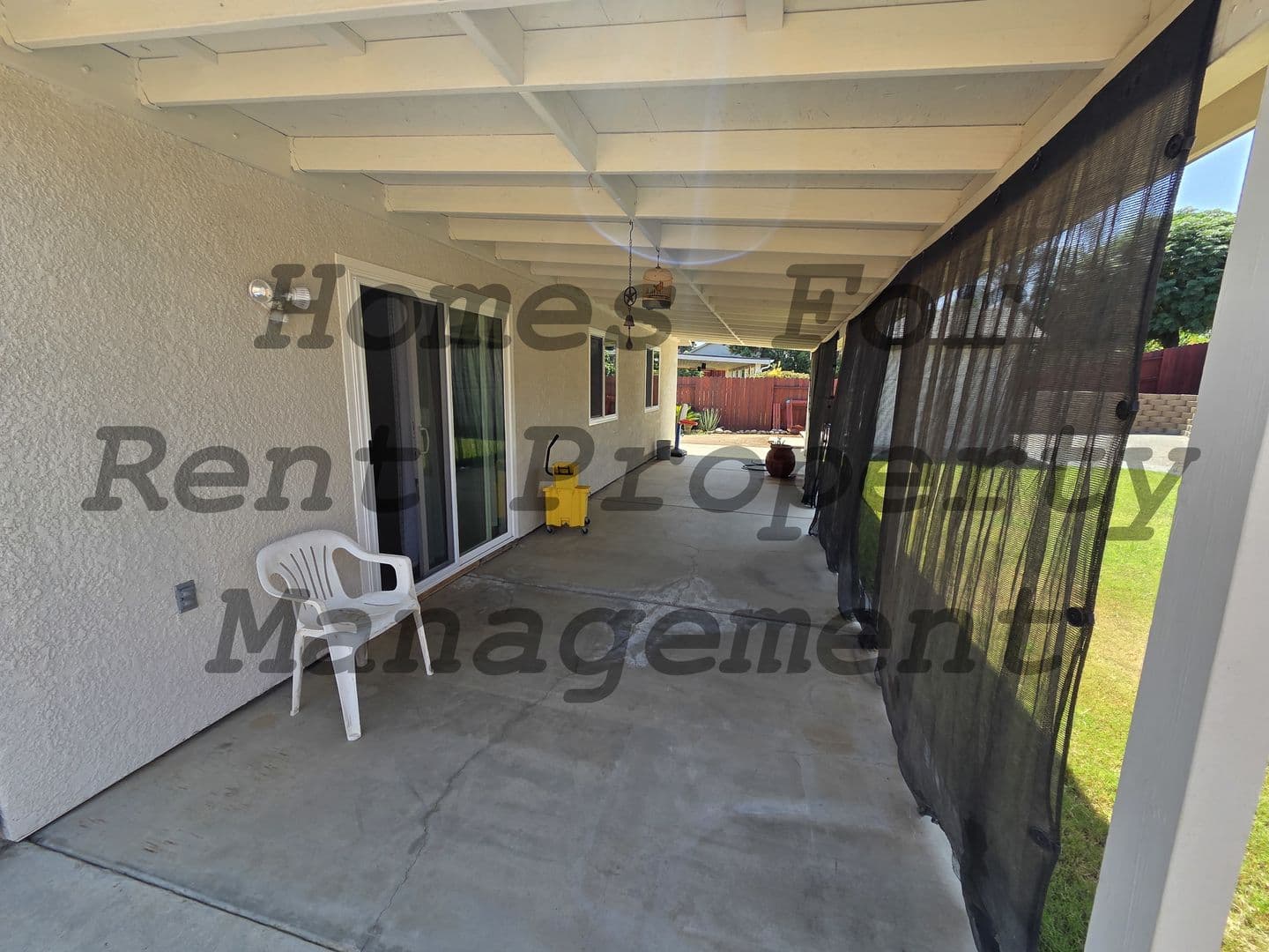 Woodlake House: 541 Willow St
