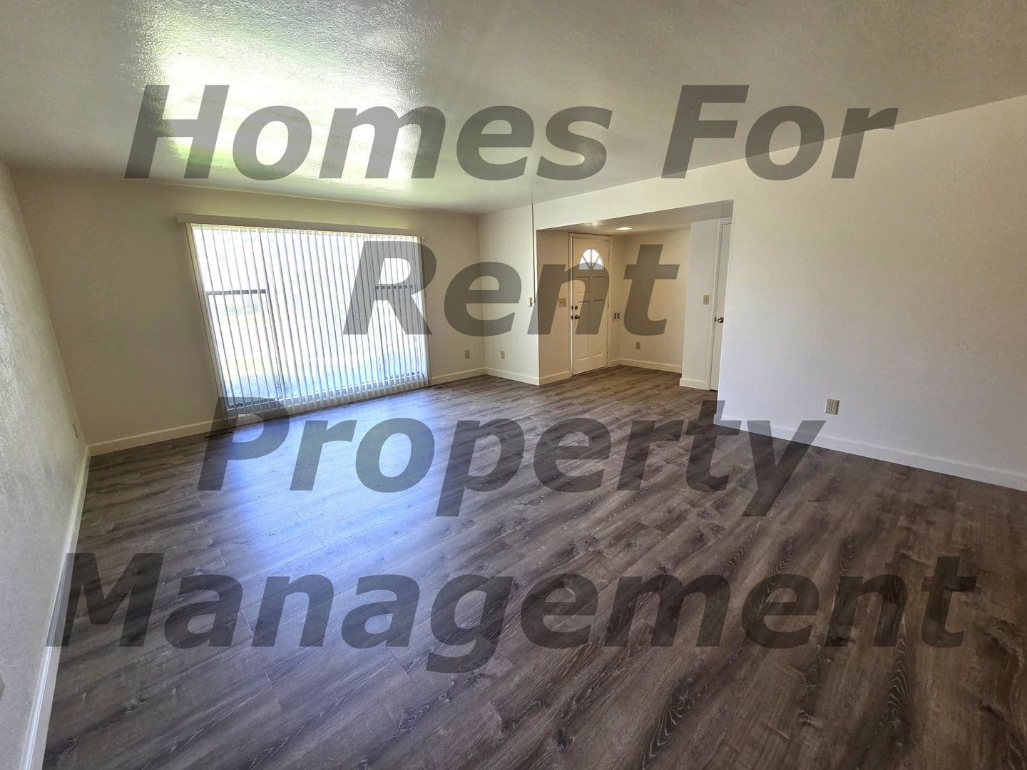 Porterville House: 669 W. Kanai Ave.