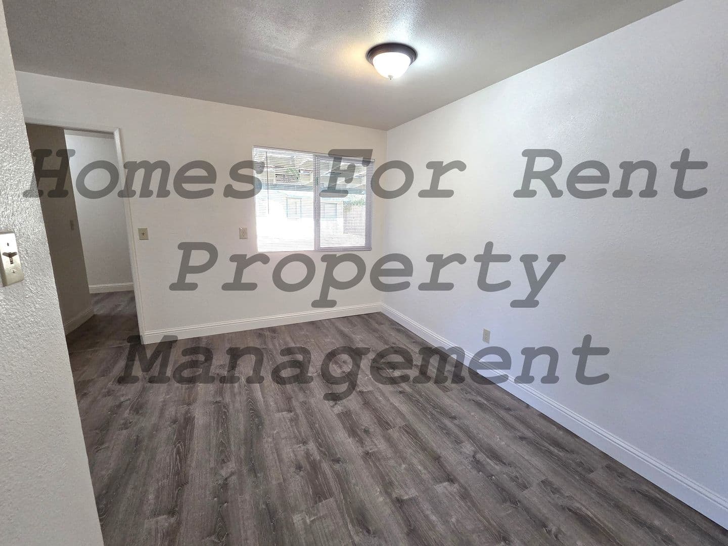 Porterville House: 711 Sandra Ln