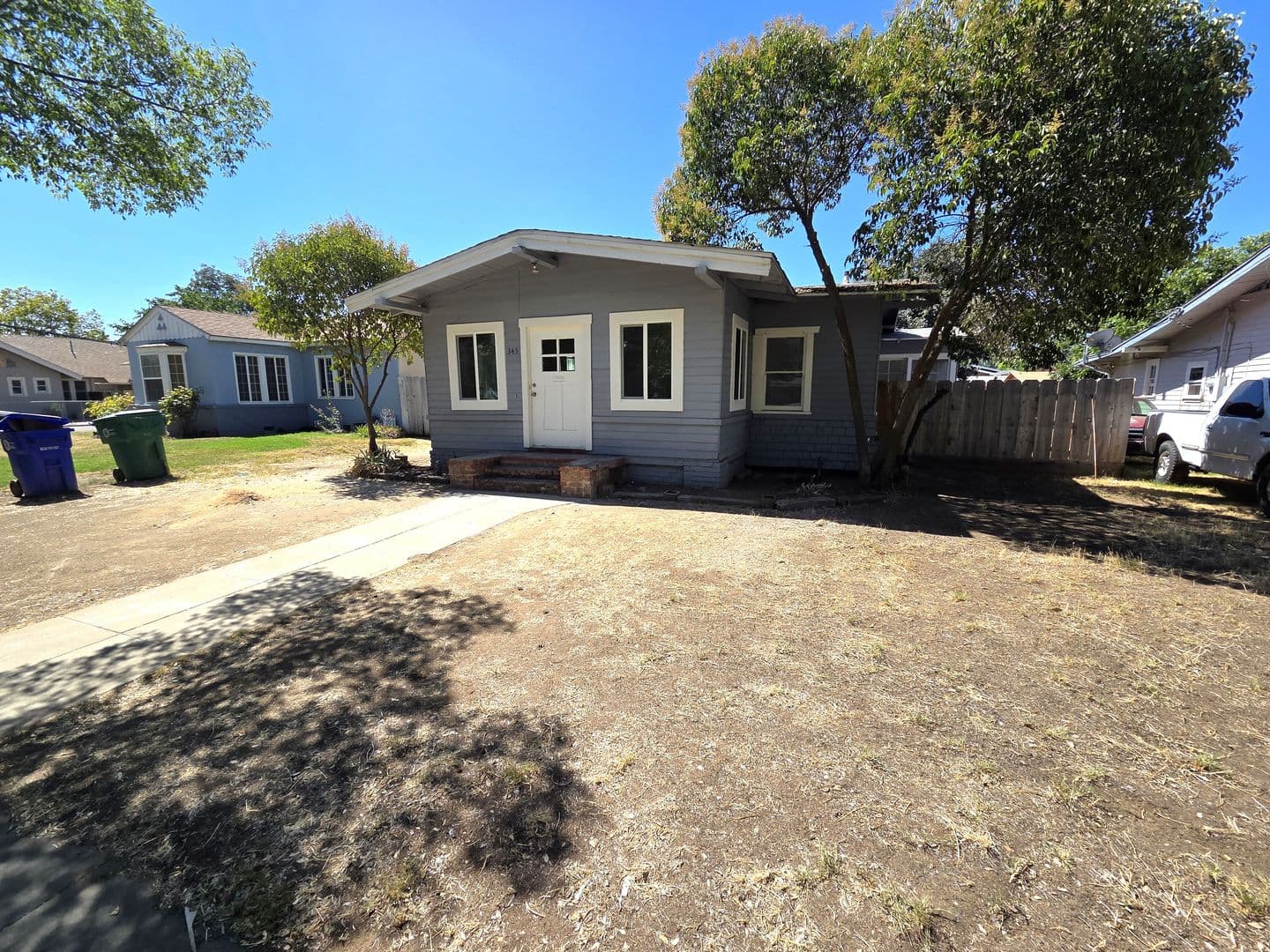 Porterville House: 345 W. Kanai Ave