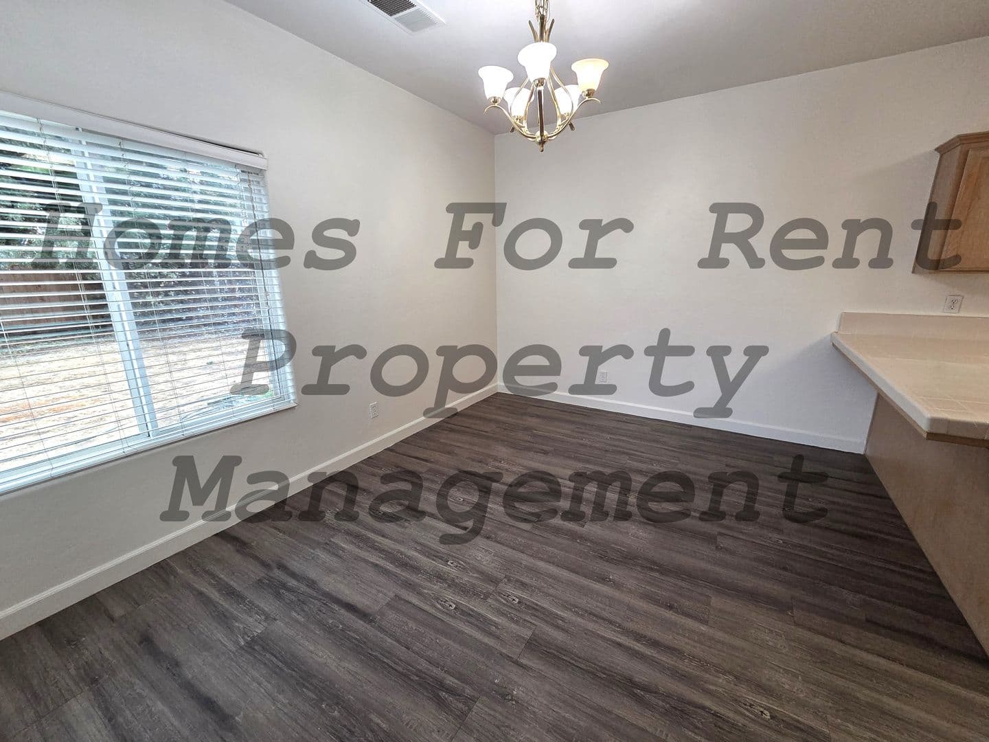 Fresno House: 6053 E. Cortland Ave
