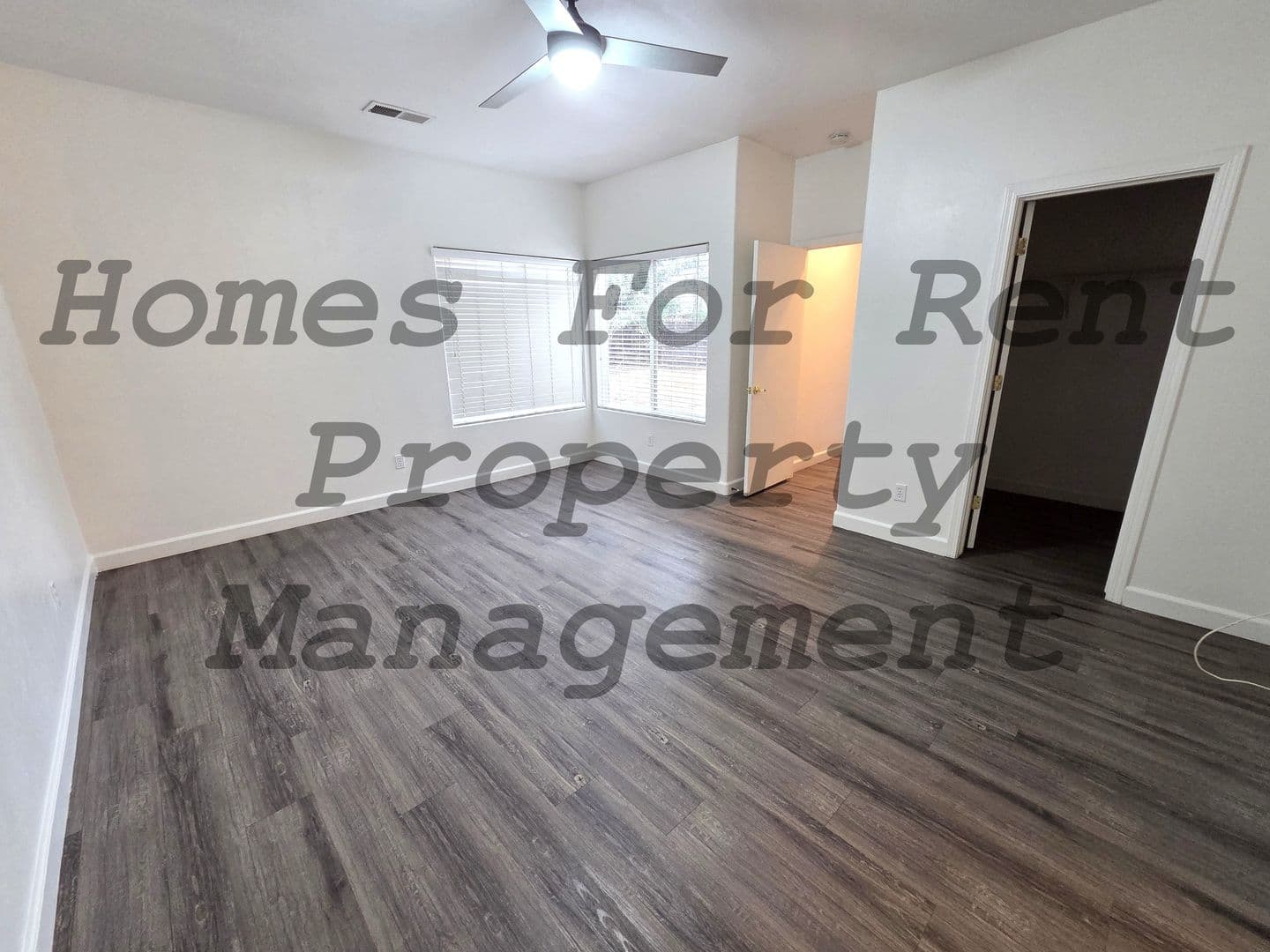 Fresno House: 6053 E. Cortland Ave