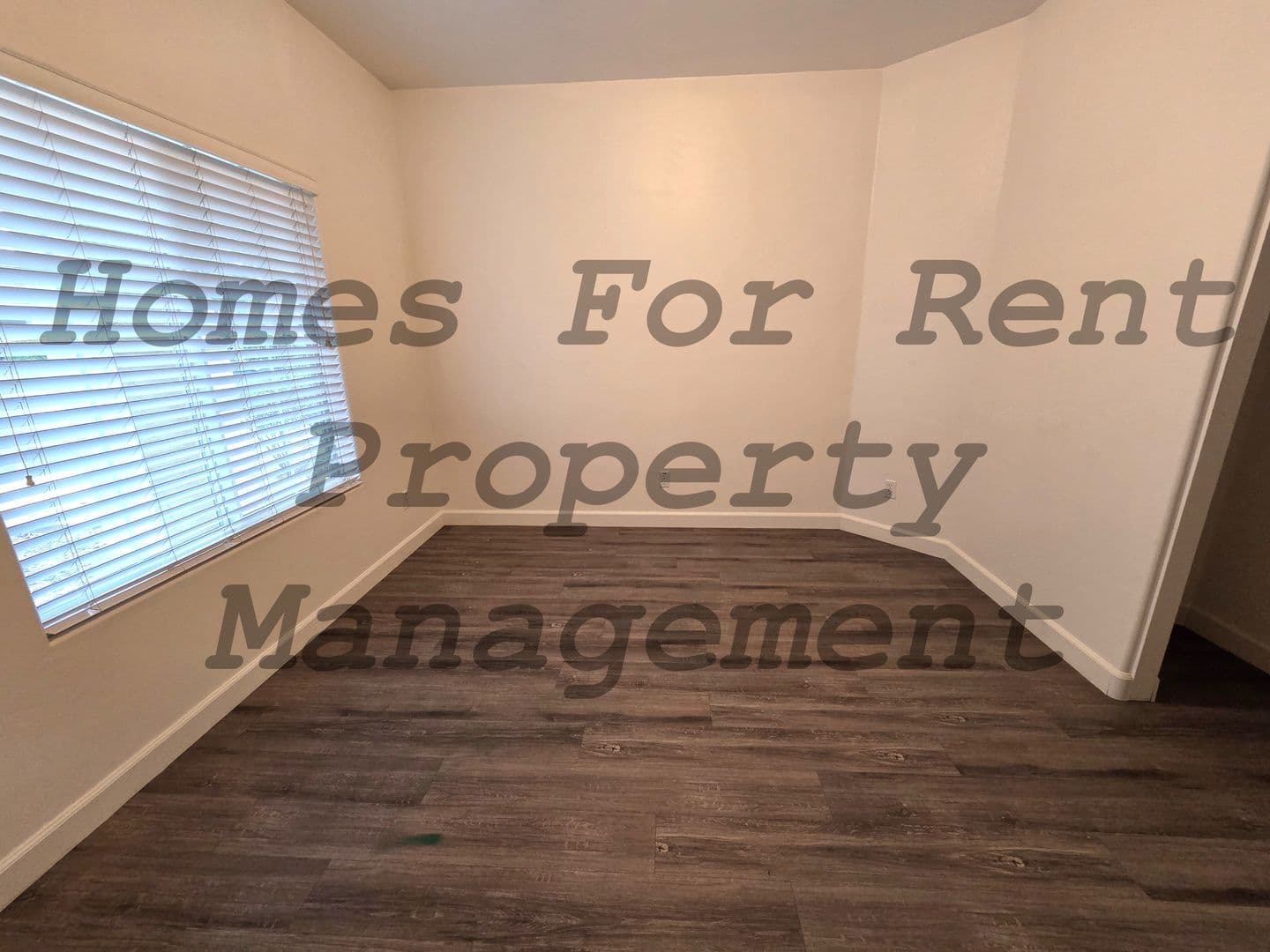 Fresno House: 6053 E. Cortland Ave
