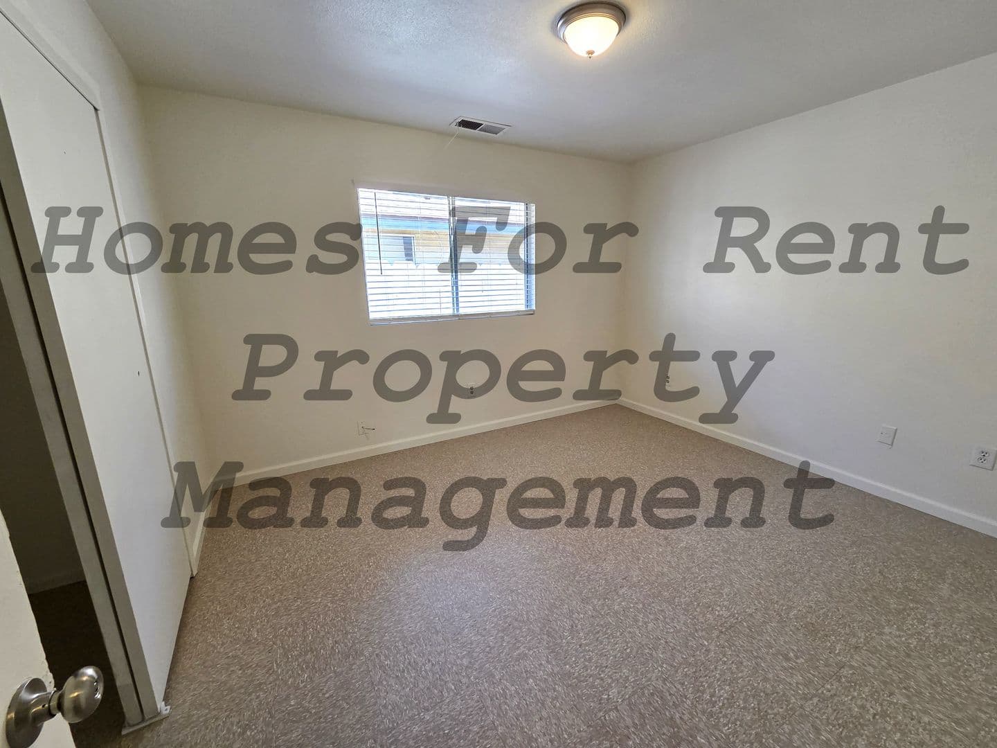 Porterville Apartment: 1719 W. Putnam Ave
