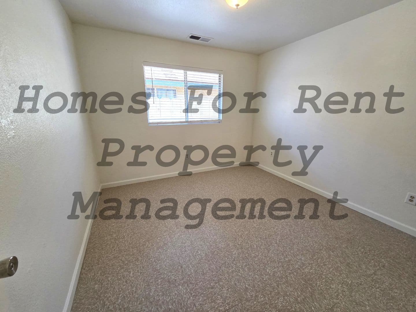 Porterville Apartment: 1719 W. Putnam Ave
