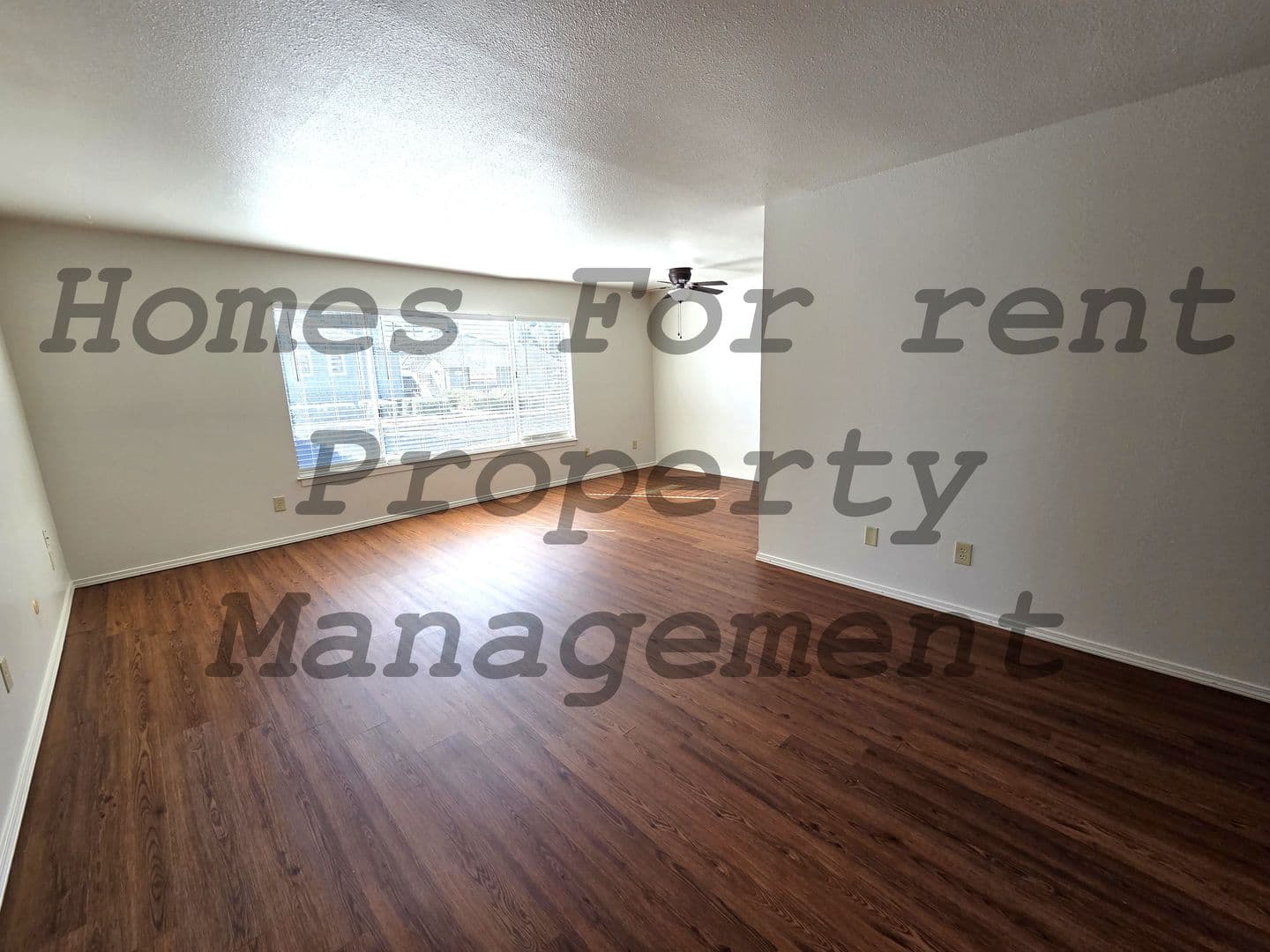 Porterville Apartment: 233 N. E St. #1-3