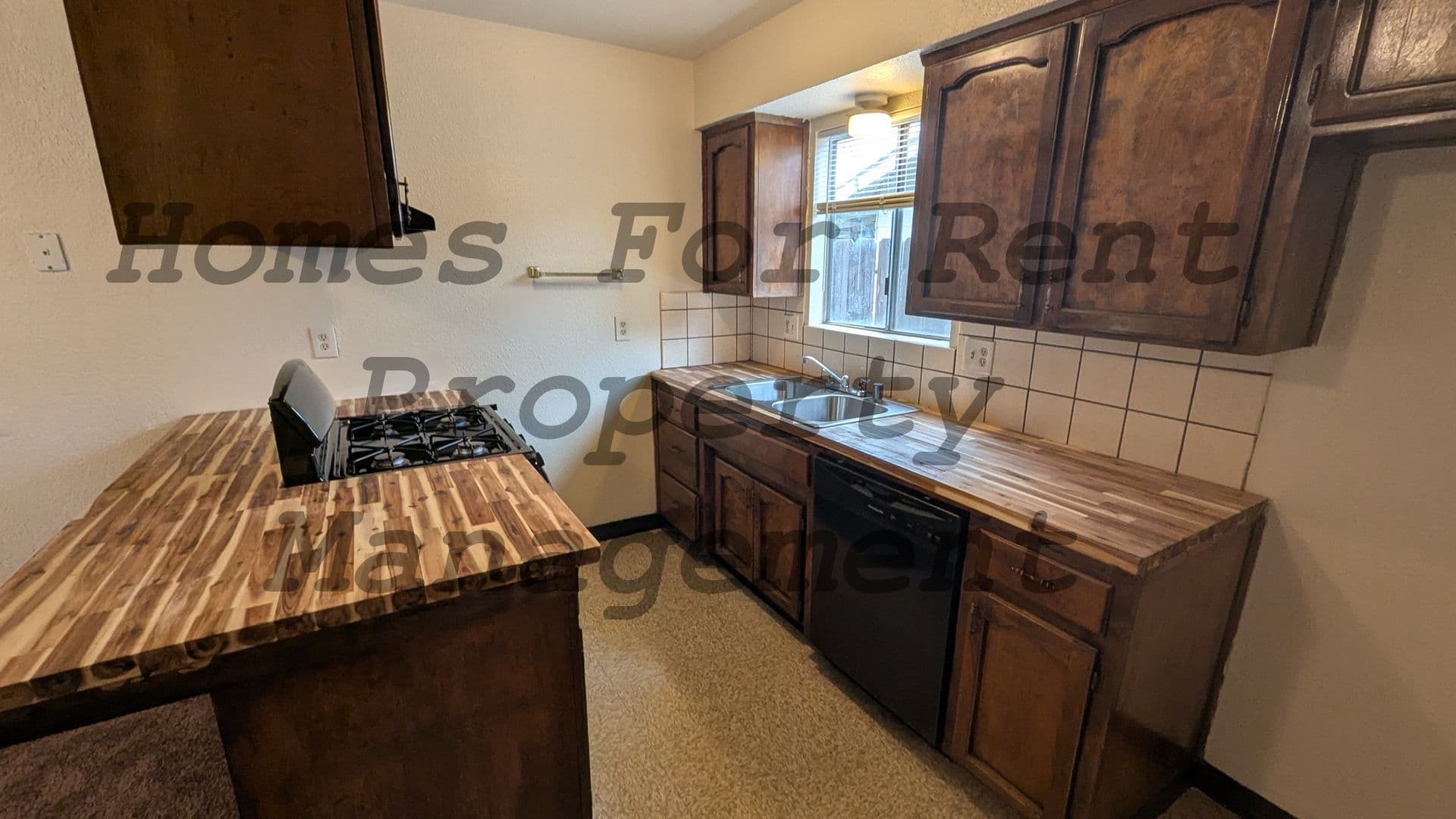 Porterville House: 1051 W. Thurman Ave
