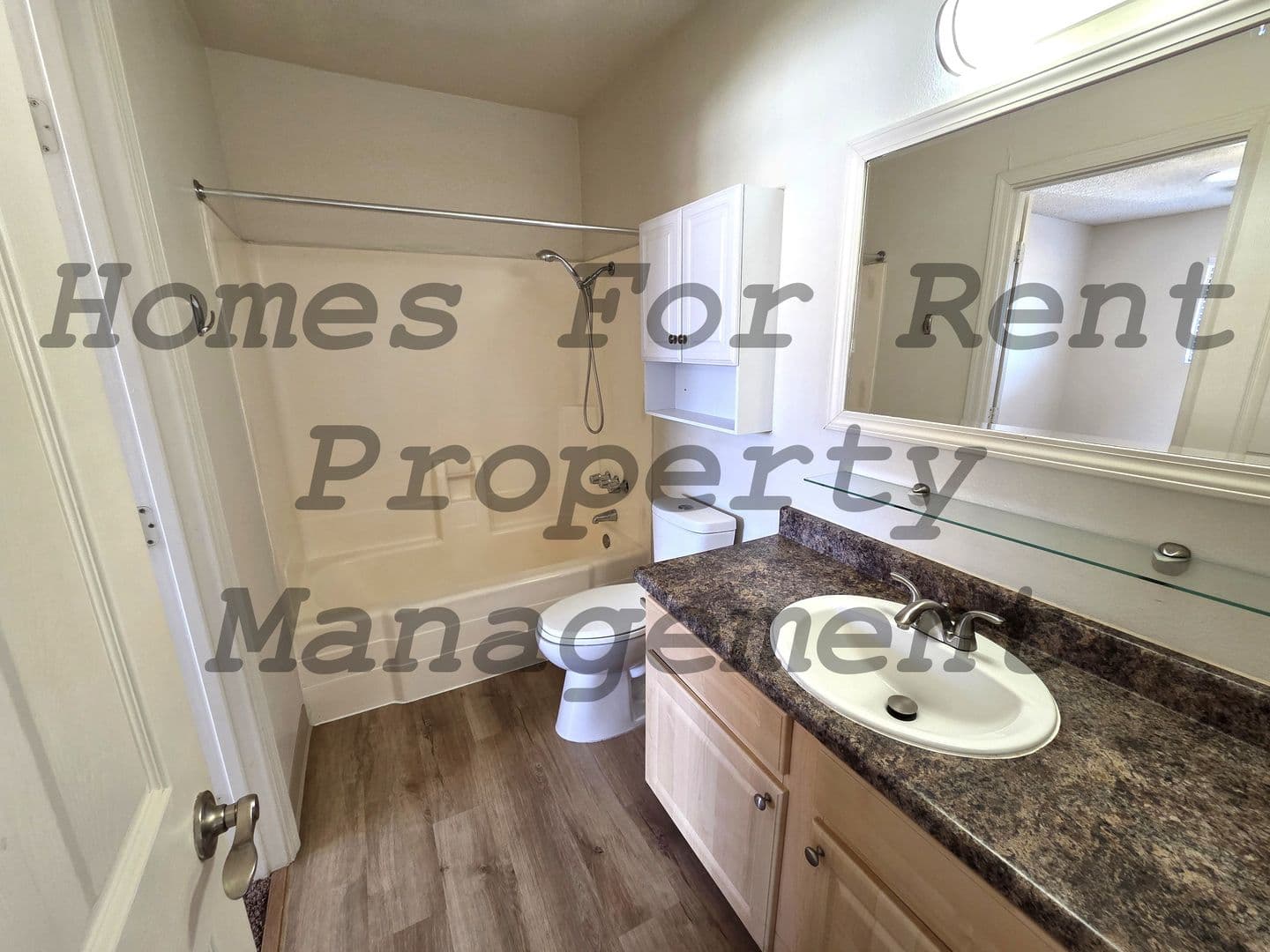 Porterville Apartment: 333 N. Indiana St.