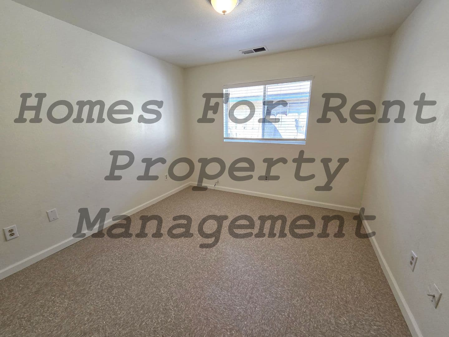 Porterville Apartment: 1719 W. Putnam Ave