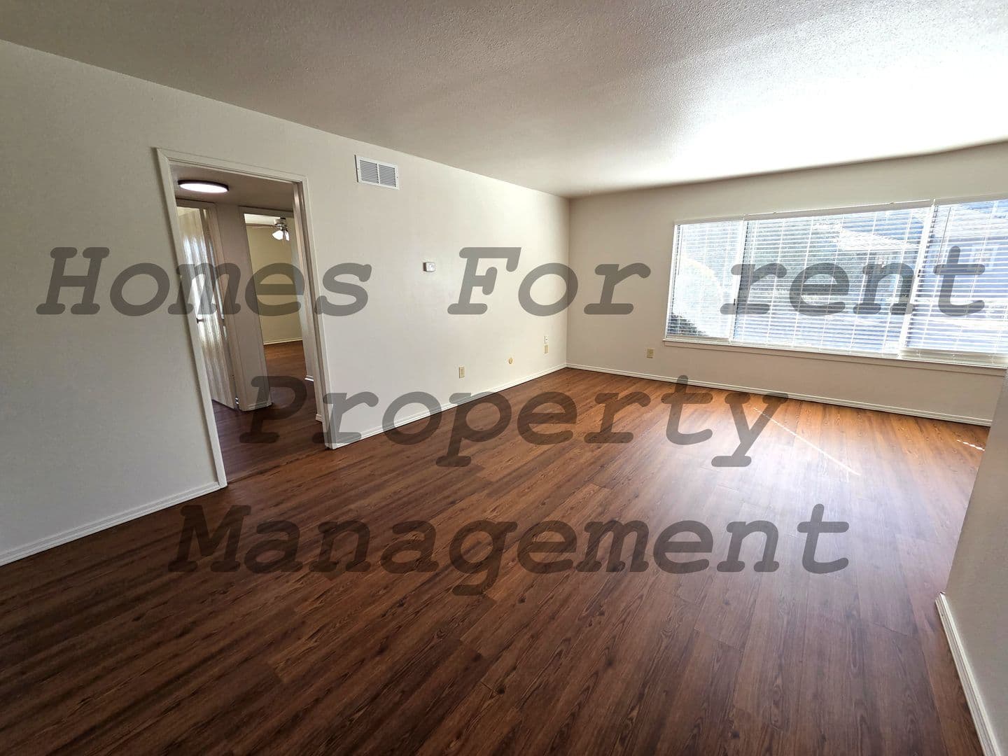 Porterville Apartment: 233 N. E St. #1-3