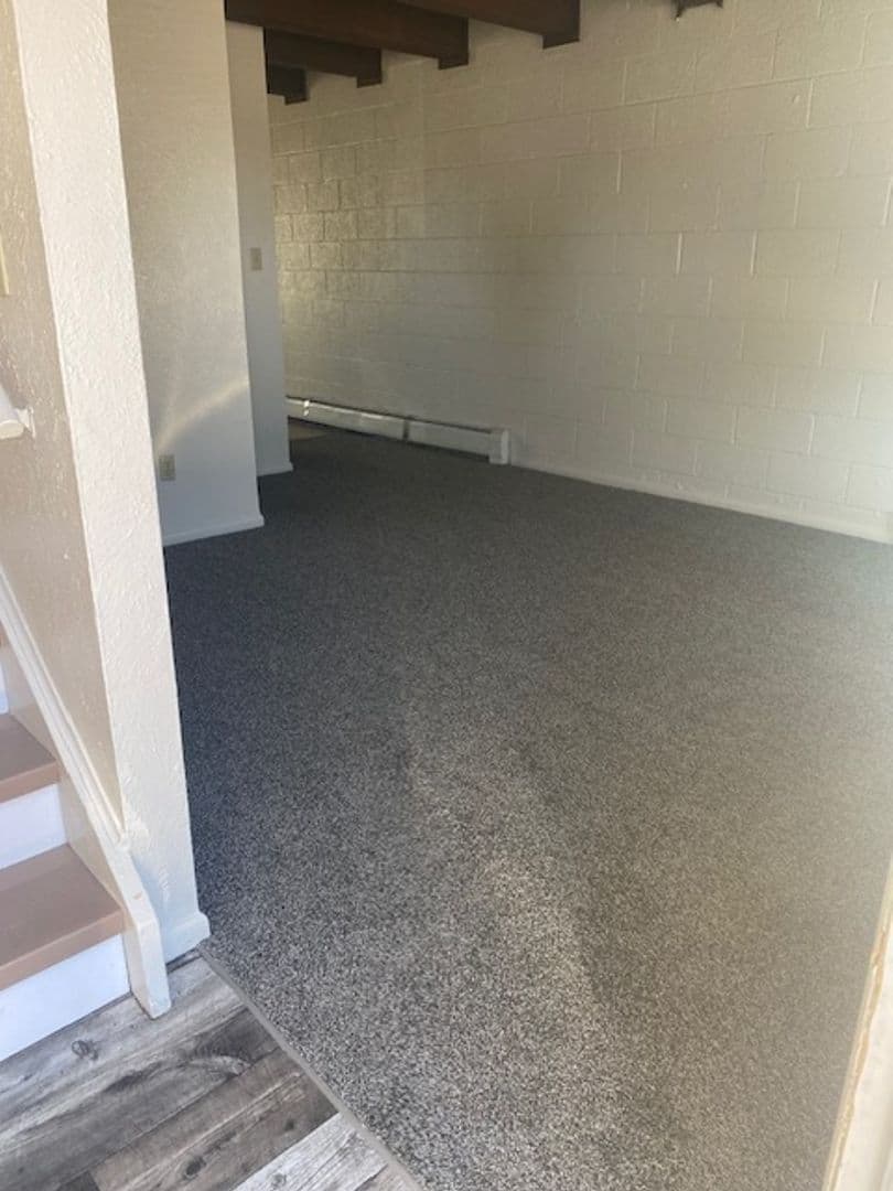 Green River Apartment: 165 F Monroe Ave