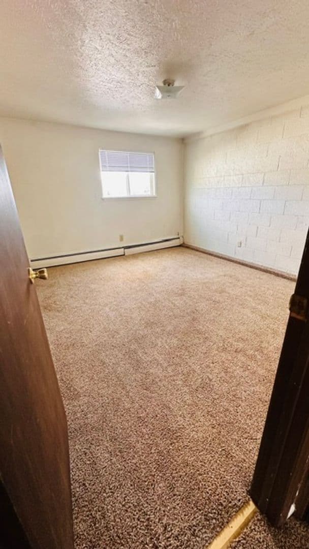 Green River Apartment: 135 A Monroe Ave