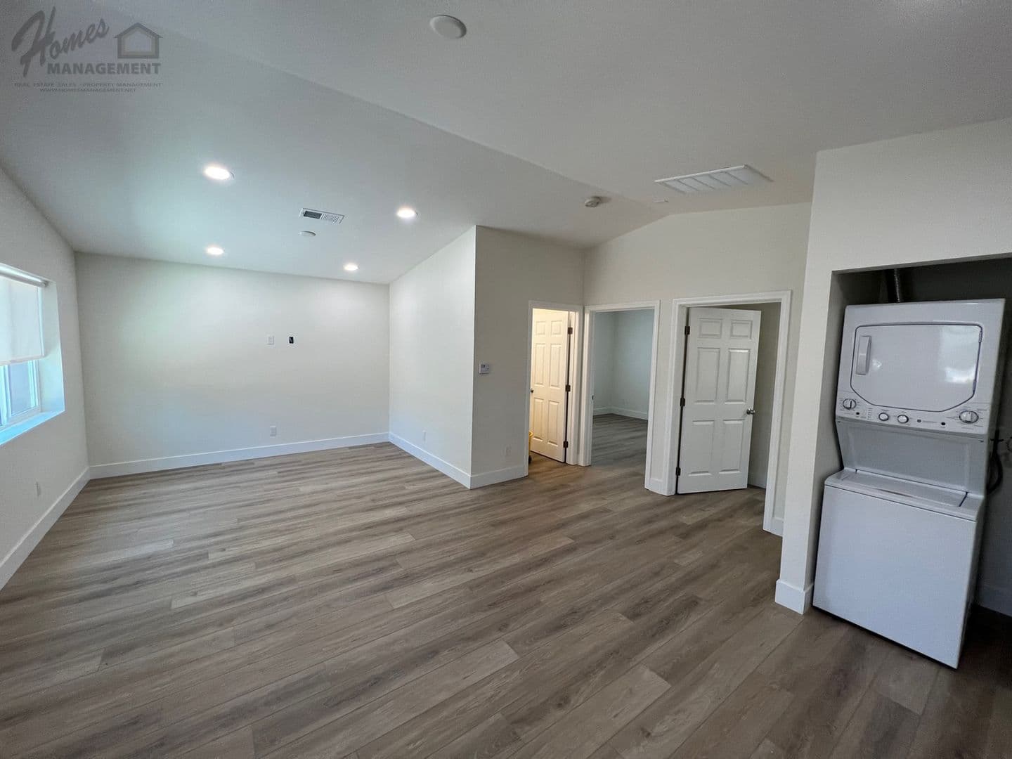 San Marcos Multiplex: 790-792 N Alda Dr