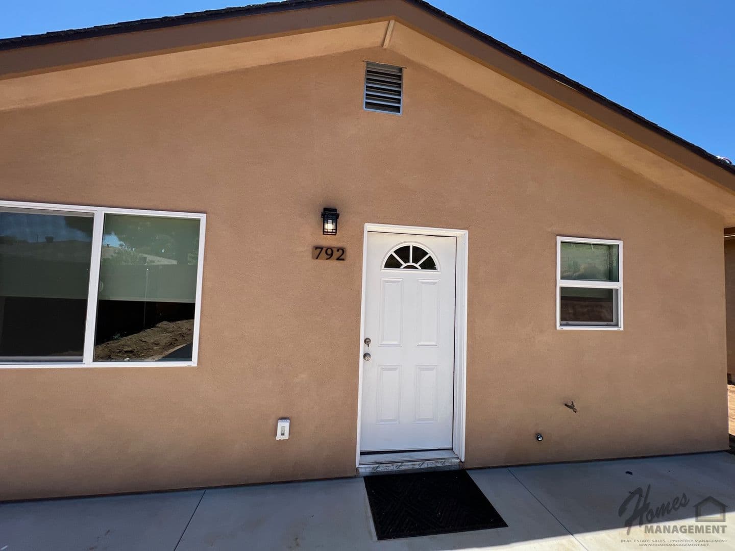 San Marcos Multiplex: 790-792 N Alda Dr