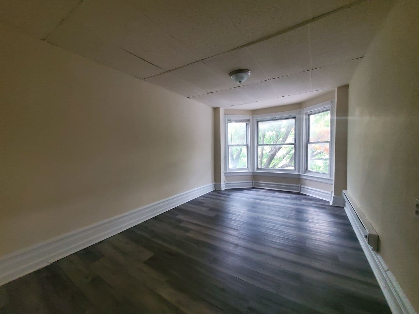 Allentown Apartment: 347 N 7th Street