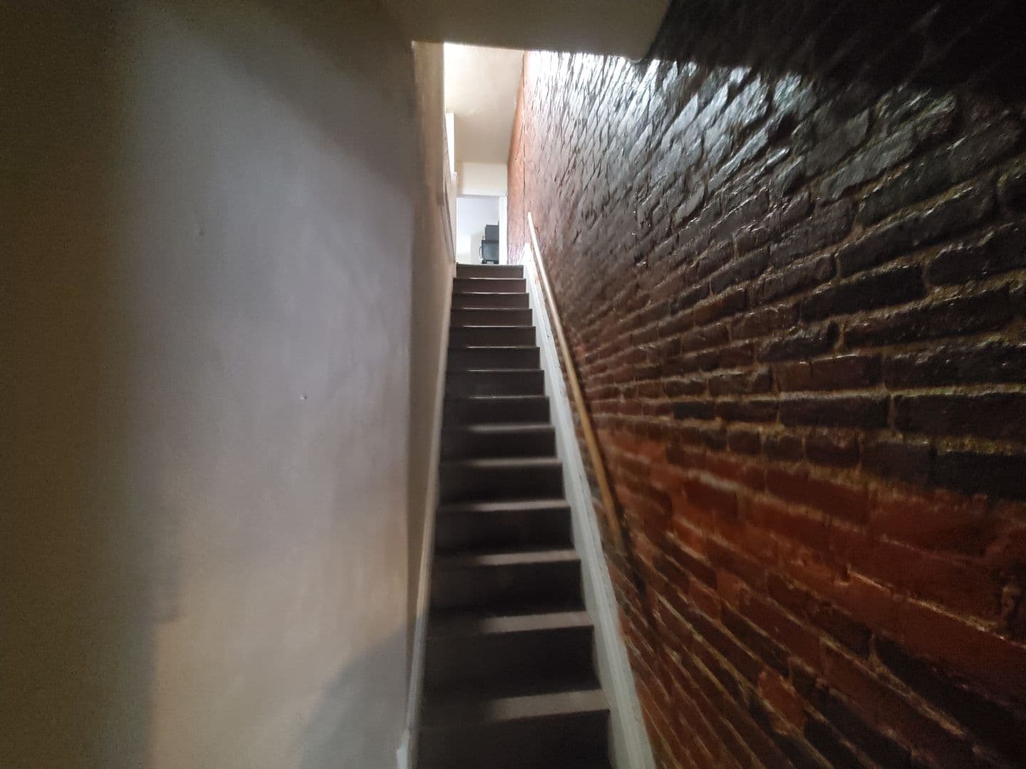 Allentown Apartment: 323 N Franklin Street