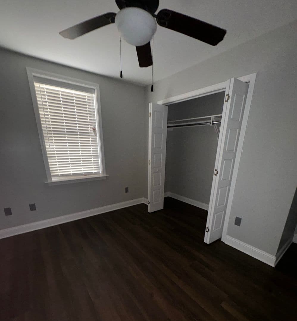 Clinton Apartment: 103 East Main St.