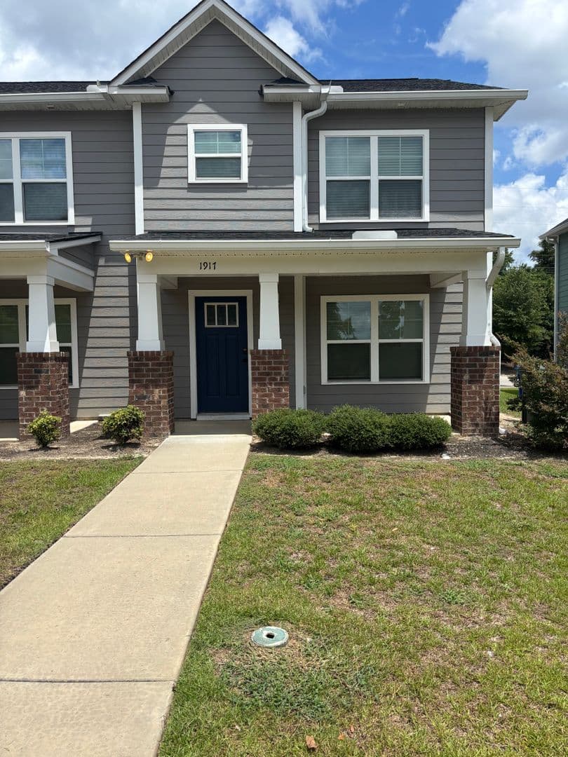 Columbia Apartment: Wiley and Superior Street