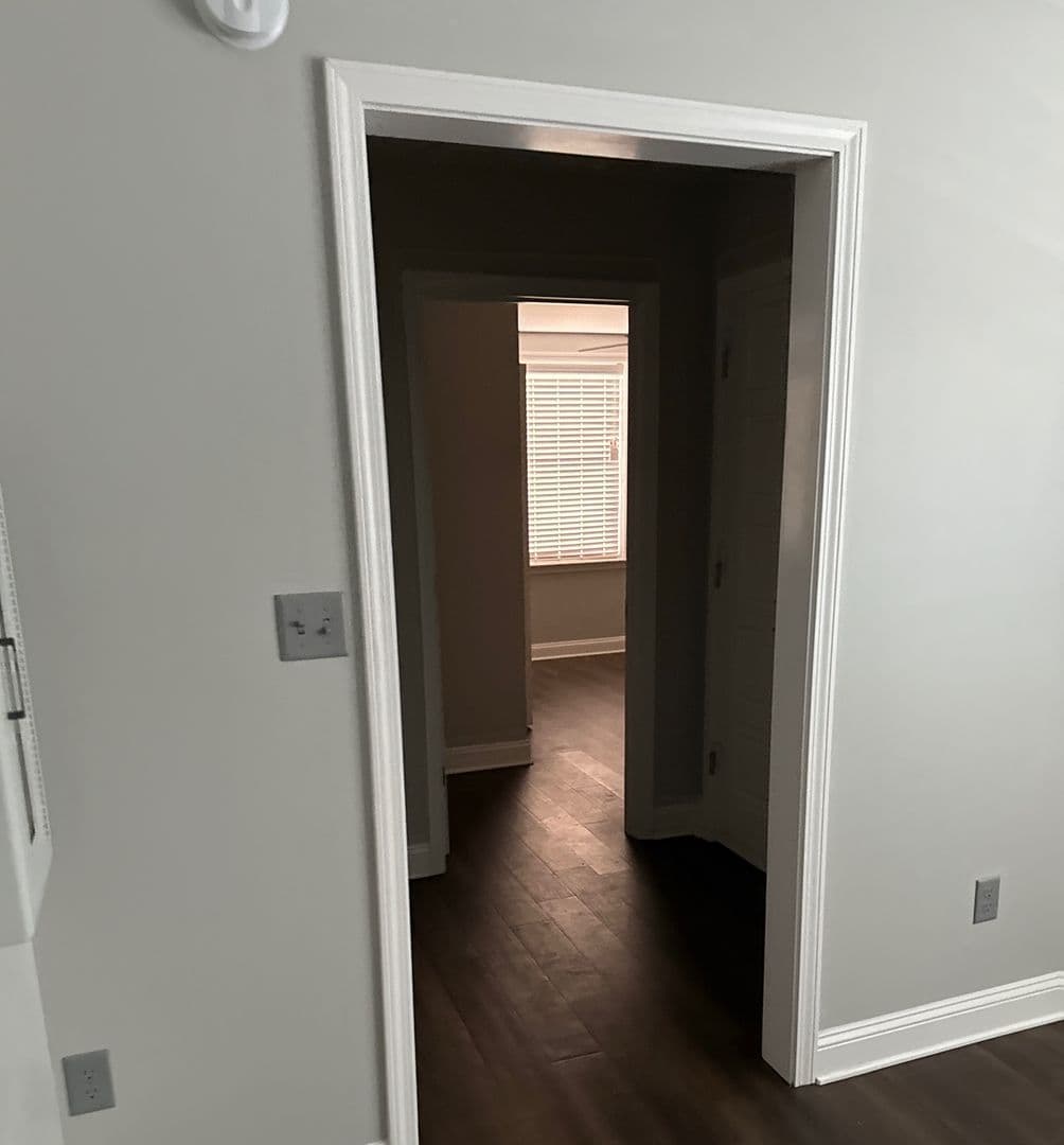 Clinton Apartment: 103 East Main St.