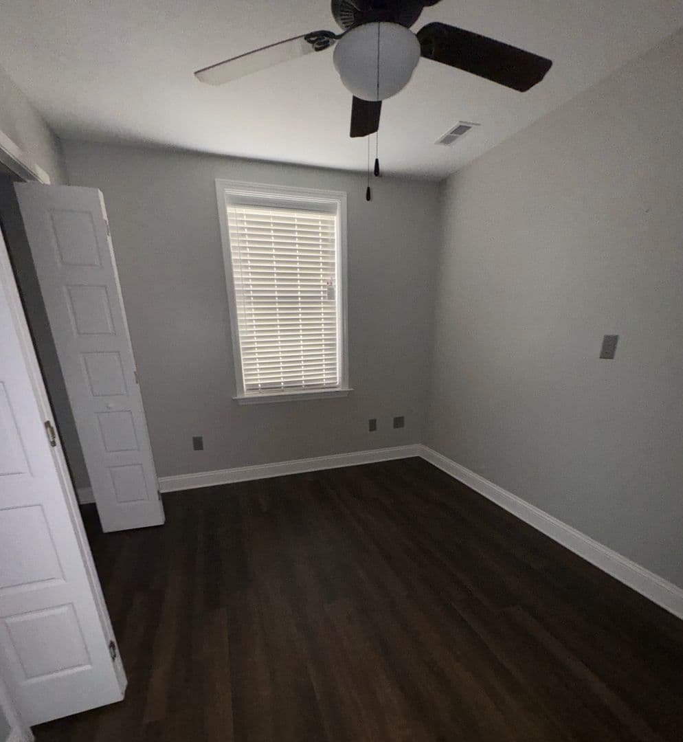 Clinton Apartment: 103 East Main St.