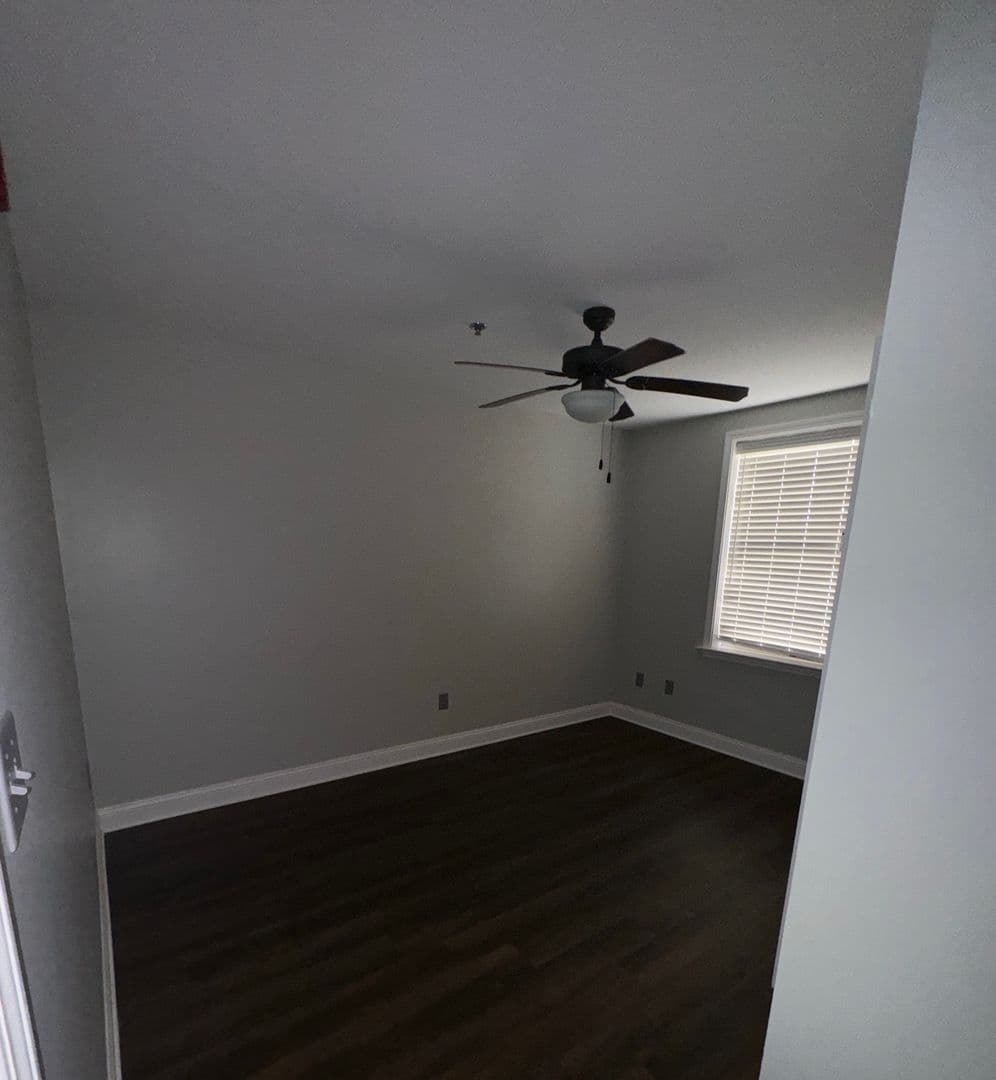 Clinton Apartment: 103 East Main St.
