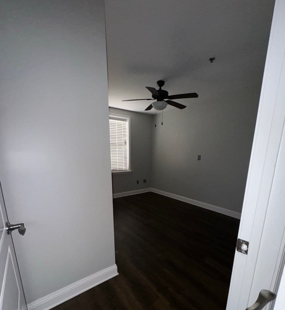 Clinton Apartment: 103 East Main St.