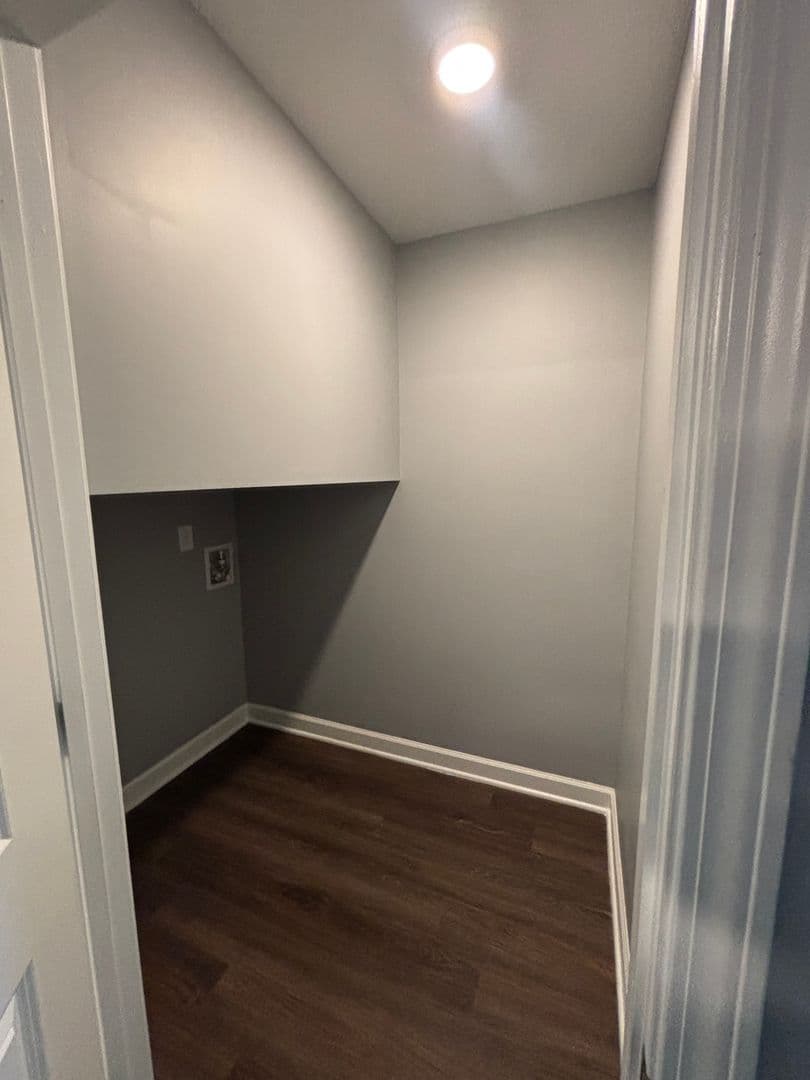 Columbia Apartment: Wiley and Superior Street