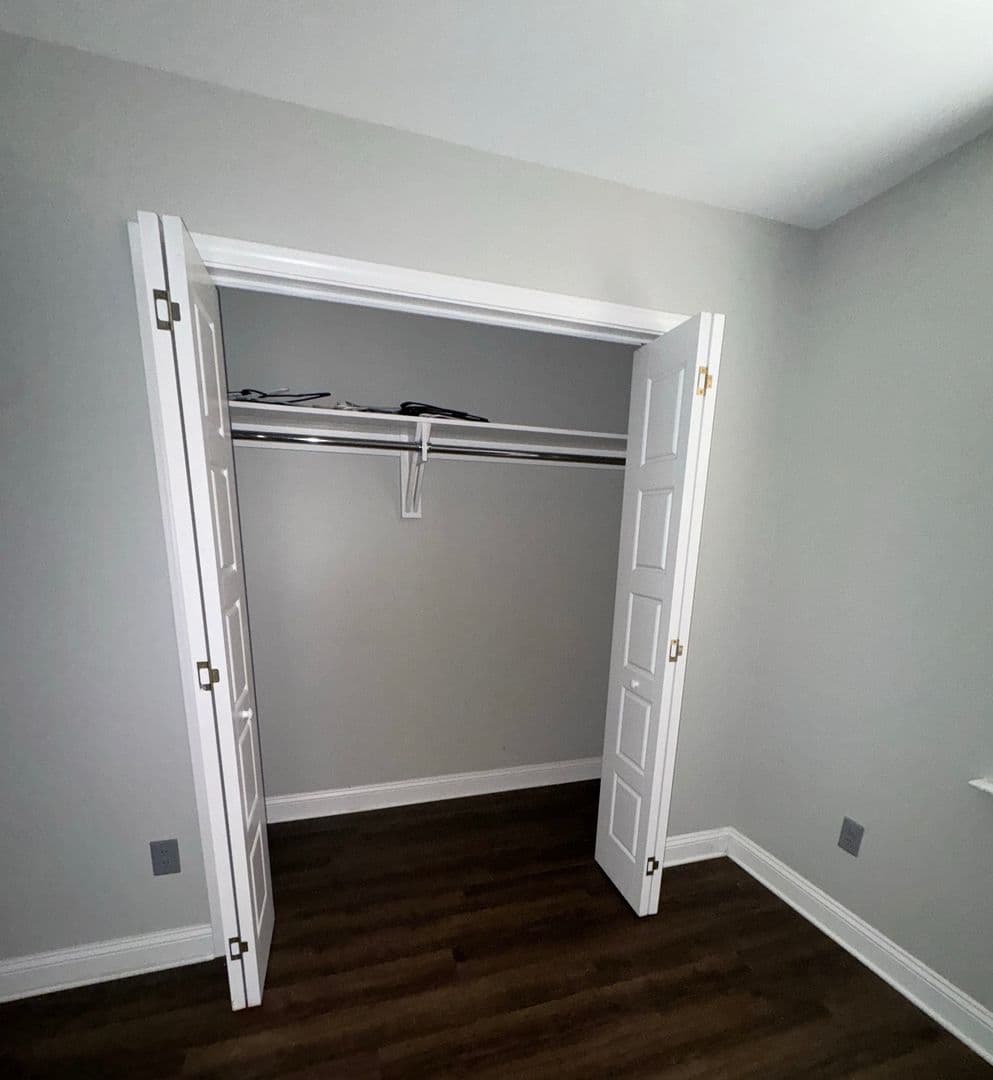 Clinton Apartment: 103 East Main St.