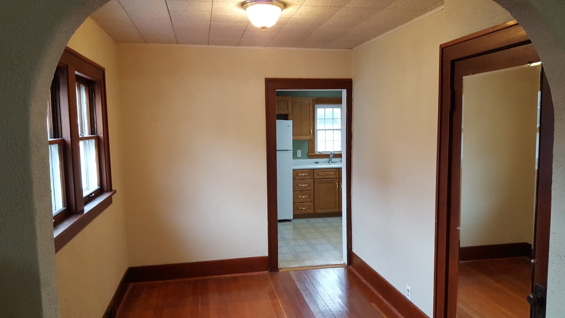Austin House: 807 3rd Ave. NW