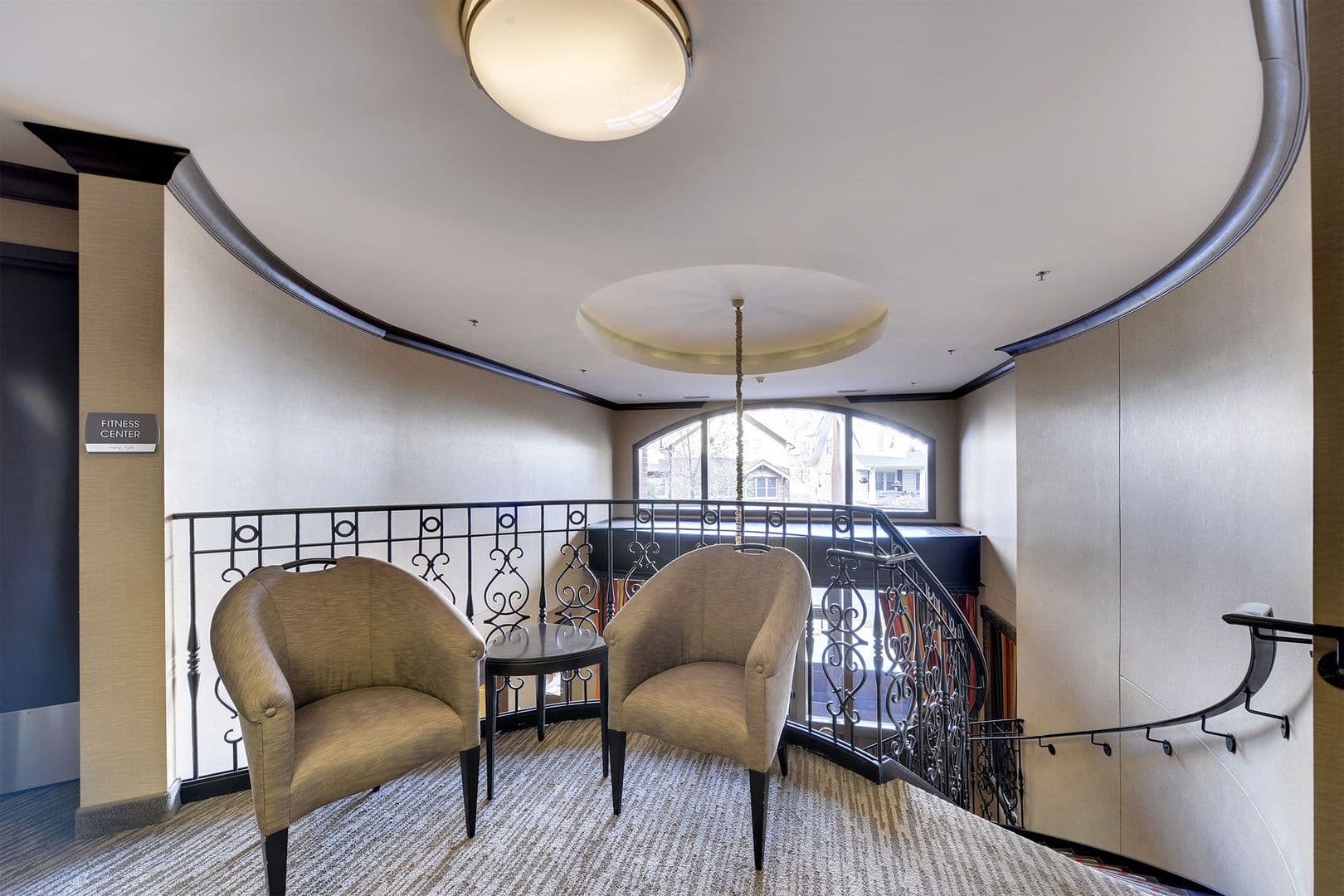 Minneapolis Condo: 317 Groveland Ave