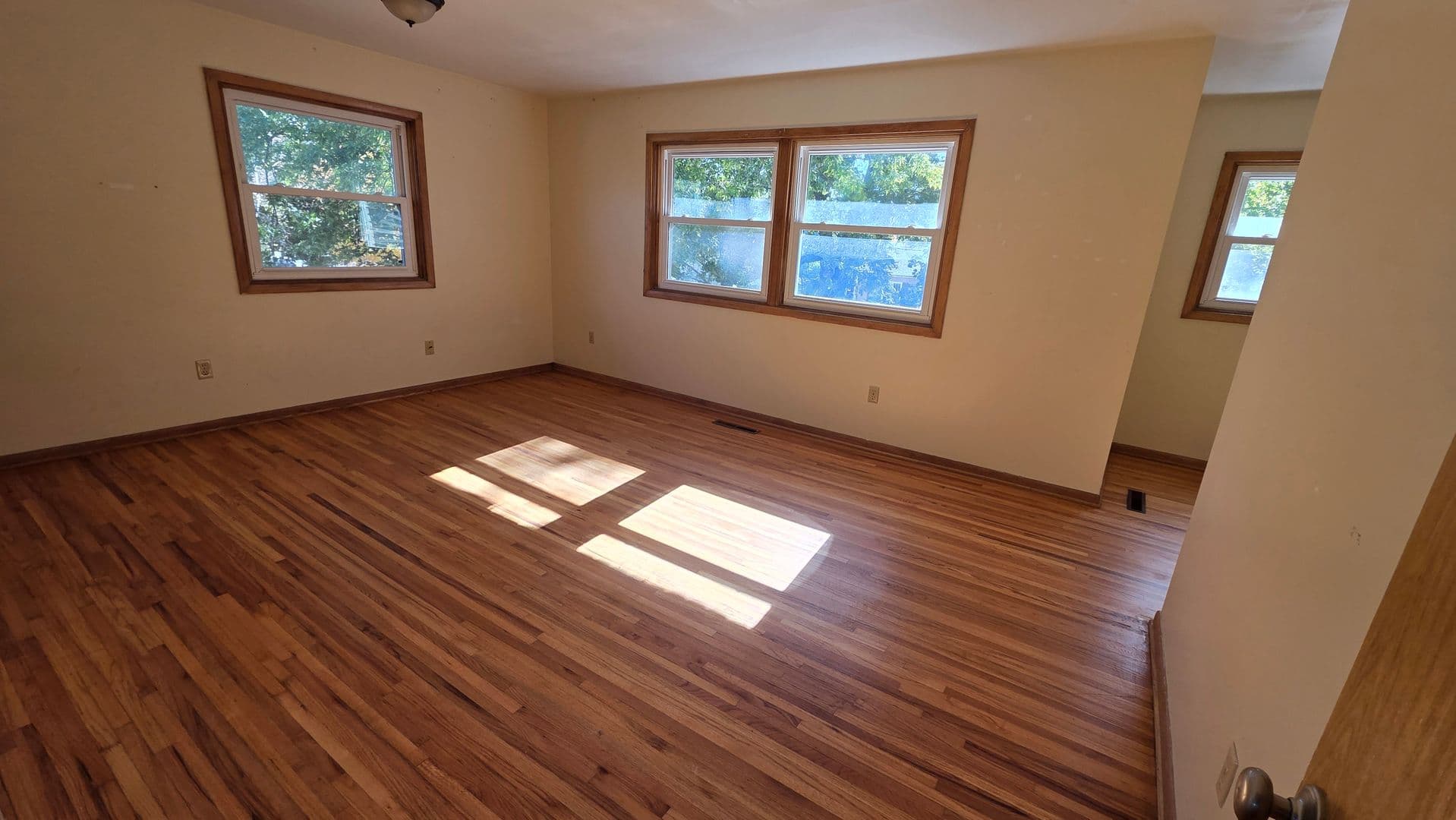 Austin Apartment: 601 1/2 13th Ave SE
