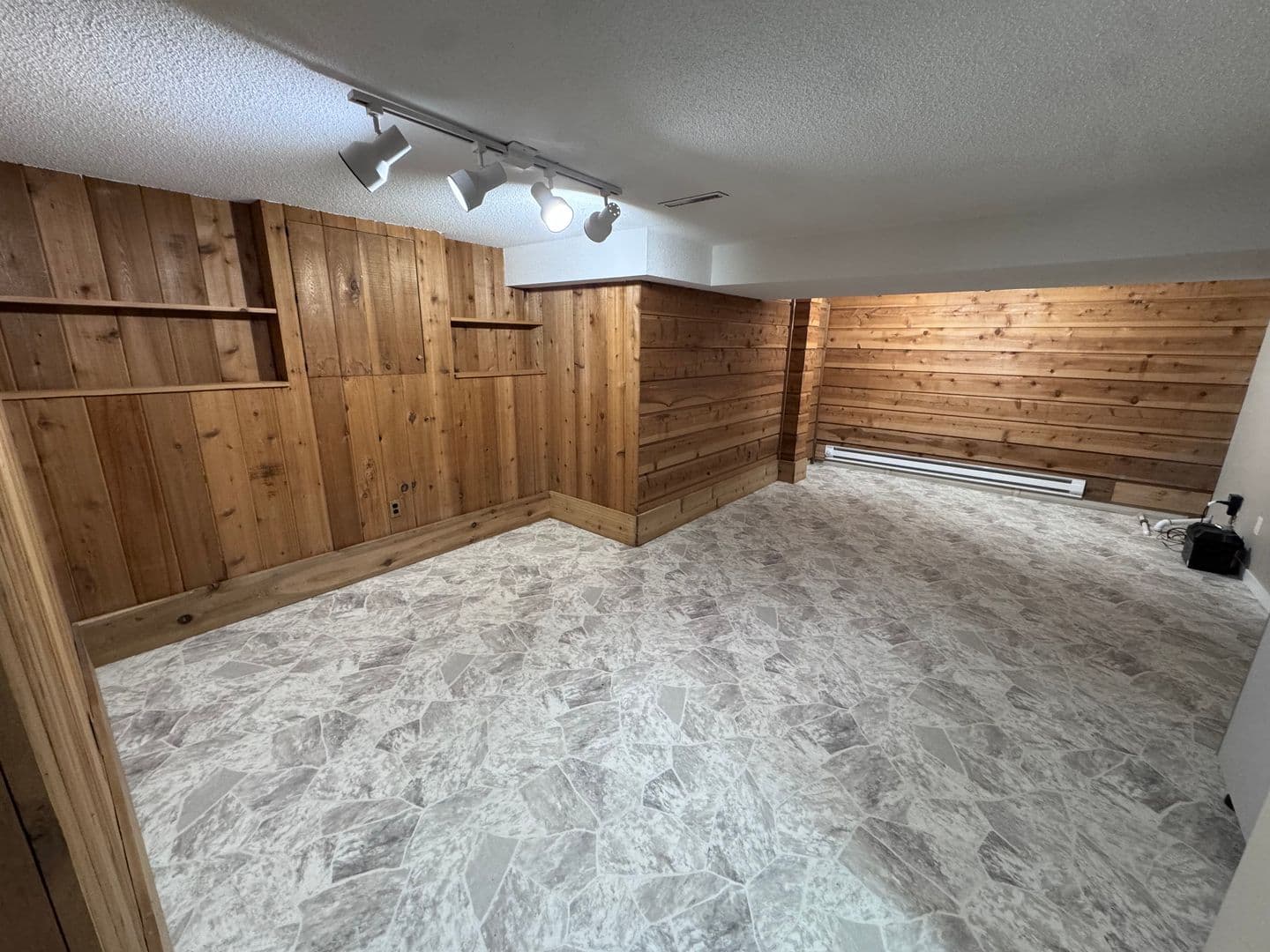 Rochester House: 517 6th Ave SW