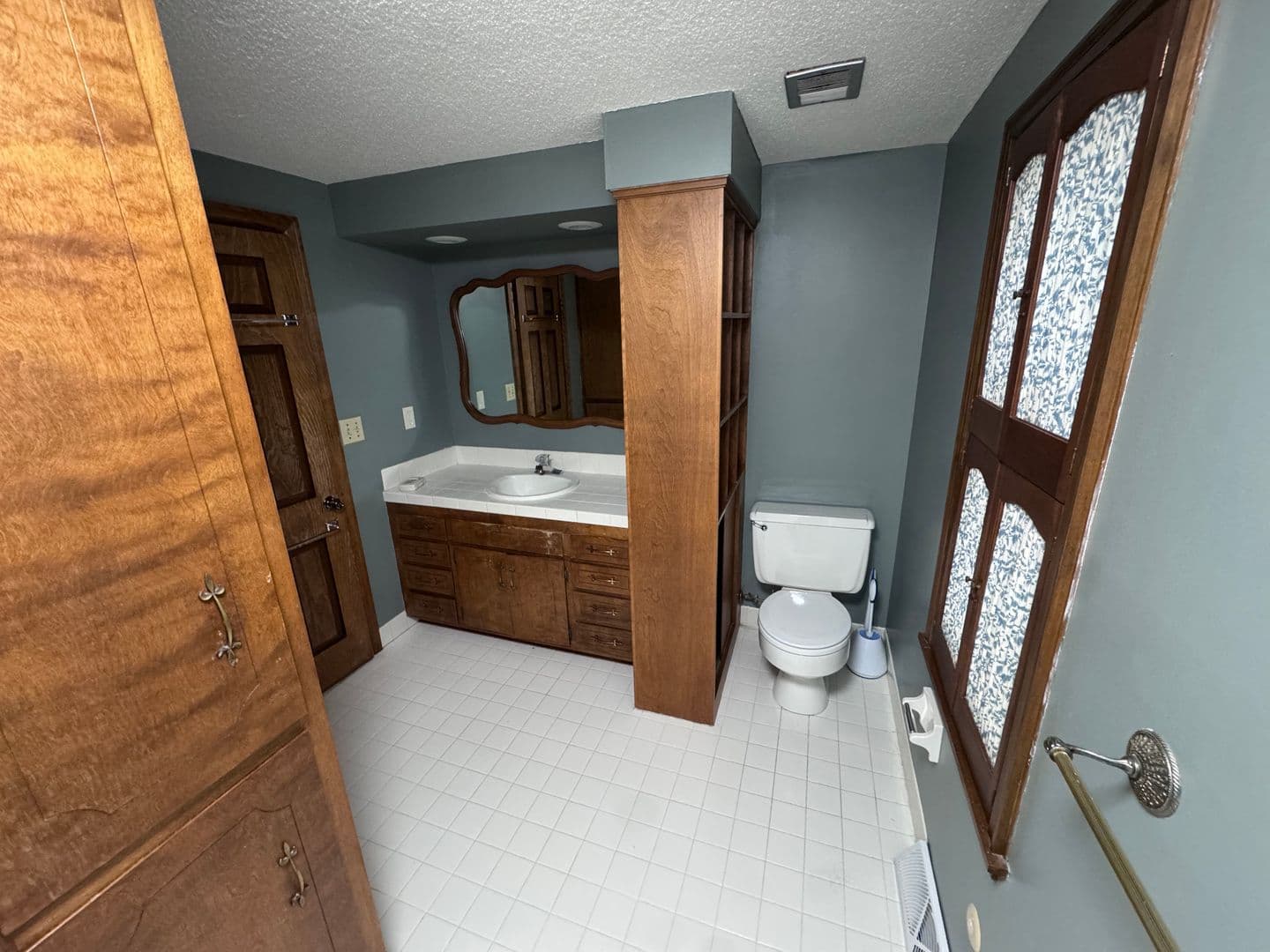 Rochester House: 517 6th Ave SW
