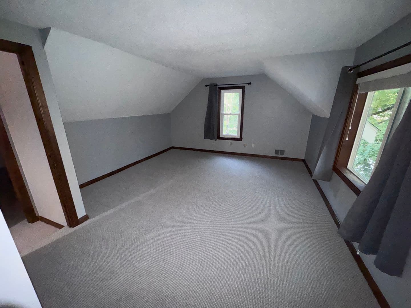 Rochester House: 517 6th Ave SW