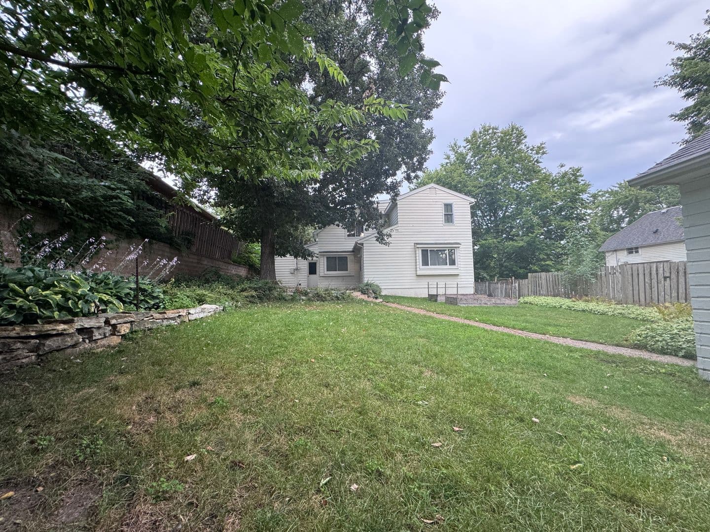 Rochester House: 517 6th Ave SW