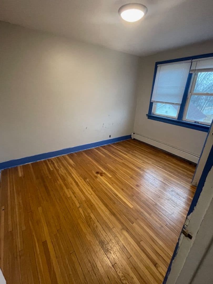 Austin House: 109 8th St NW