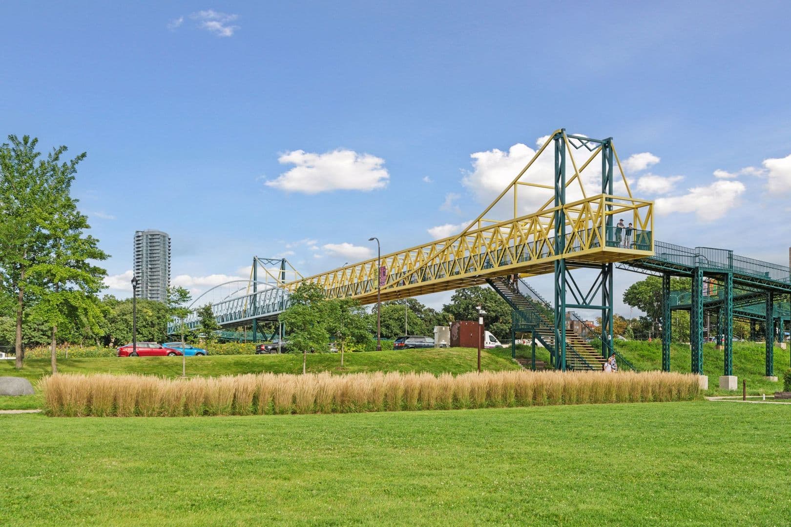 Minneapolis Condo: 317 Groveland Ave