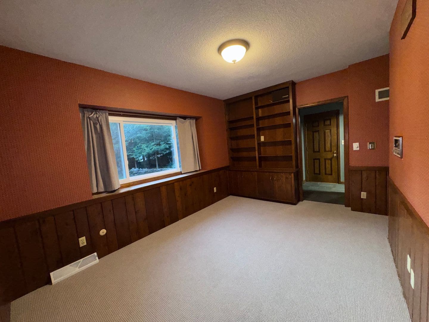 Rochester House: 517 6th Ave SW