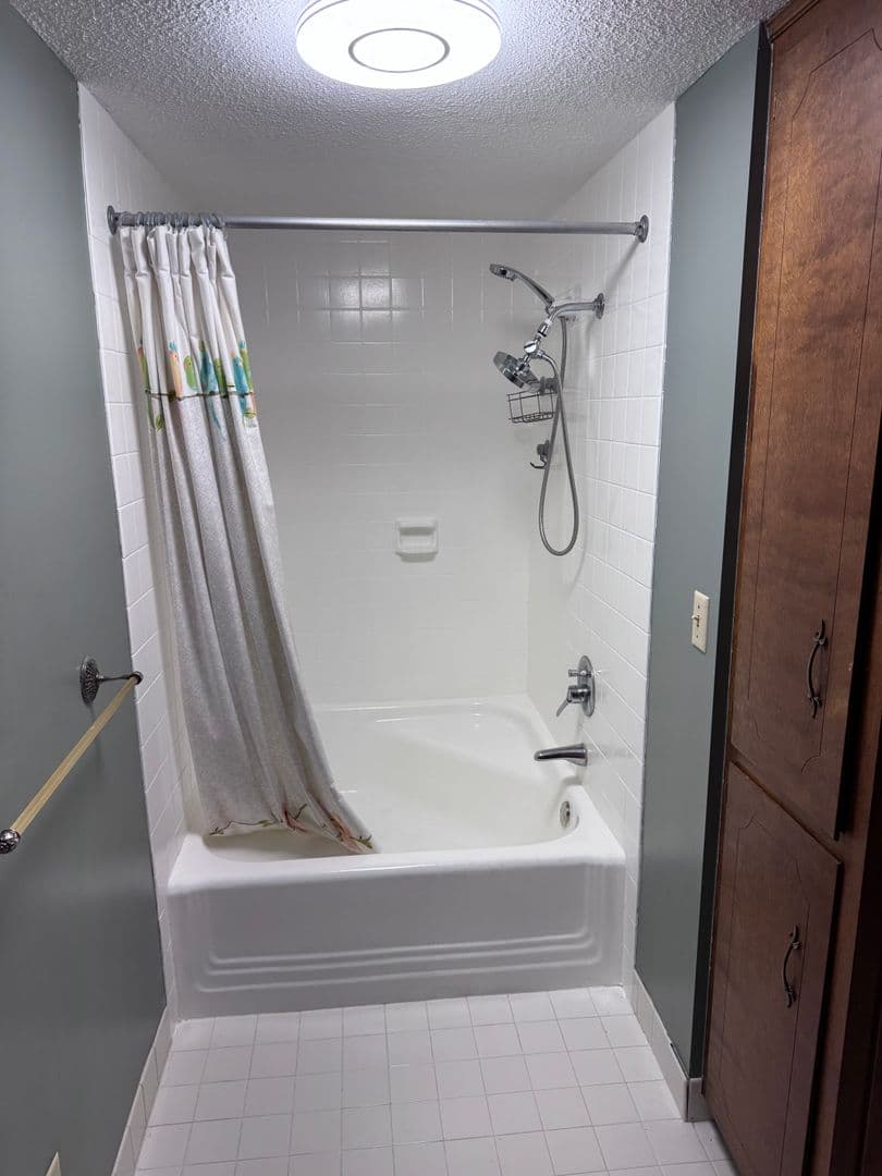 Rochester House: 517 6th Ave SW