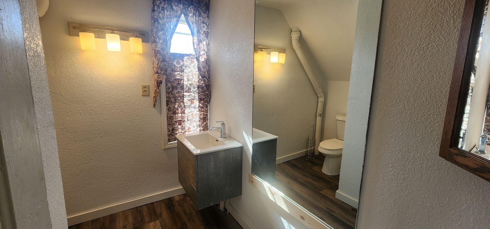 Austin Apartment: 814 9th Ave SW - Unit A