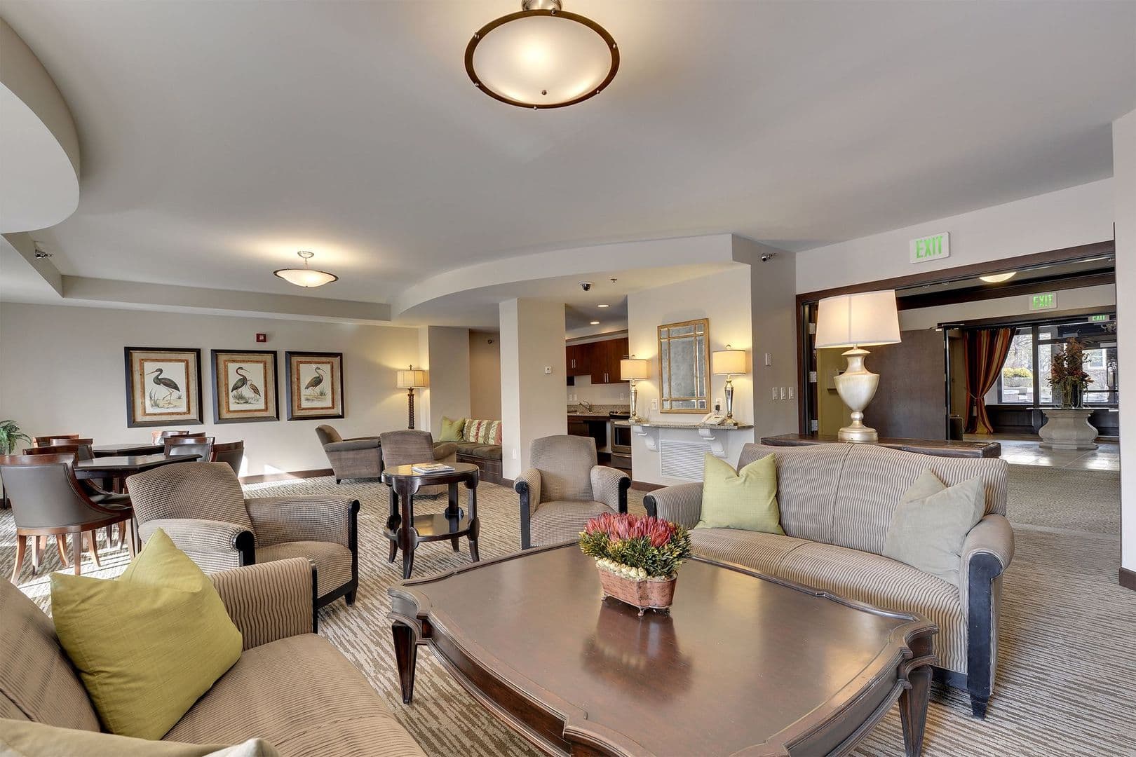 Minneapolis Condo: 317 Groveland Ave