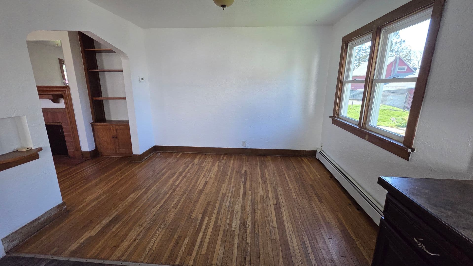 Austin House: 109 8th St NW