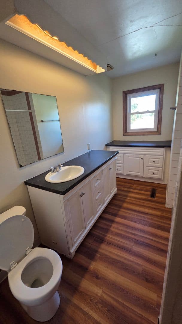 Austin Apartment: 601 1/2 13th Ave SE